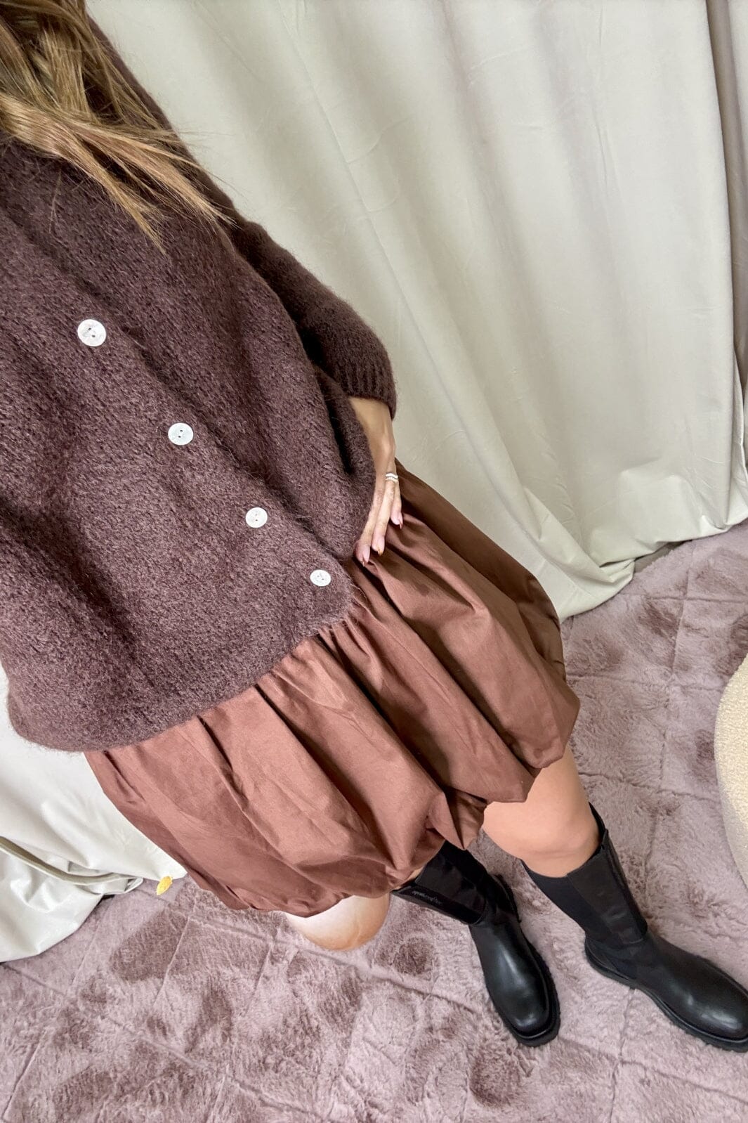 A-bee - Short Balloon Skirt 6512 - Dark Brown Nederdele