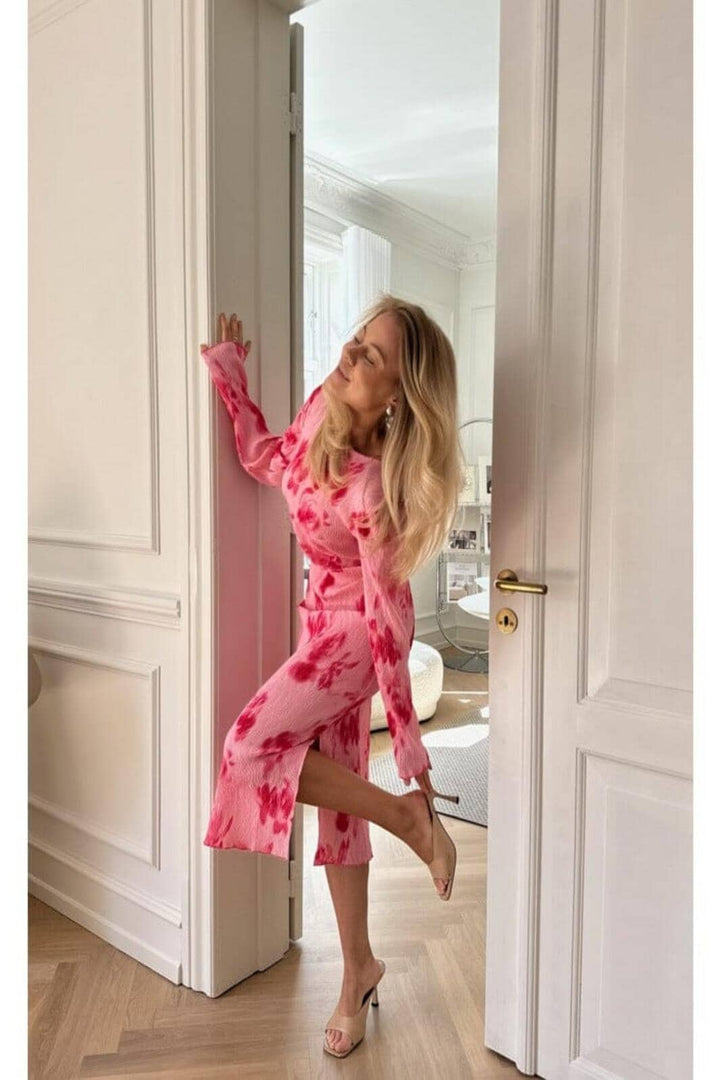 BYIC - Odaic Dress - apfp Abstract Pink Flower Print Kjoler