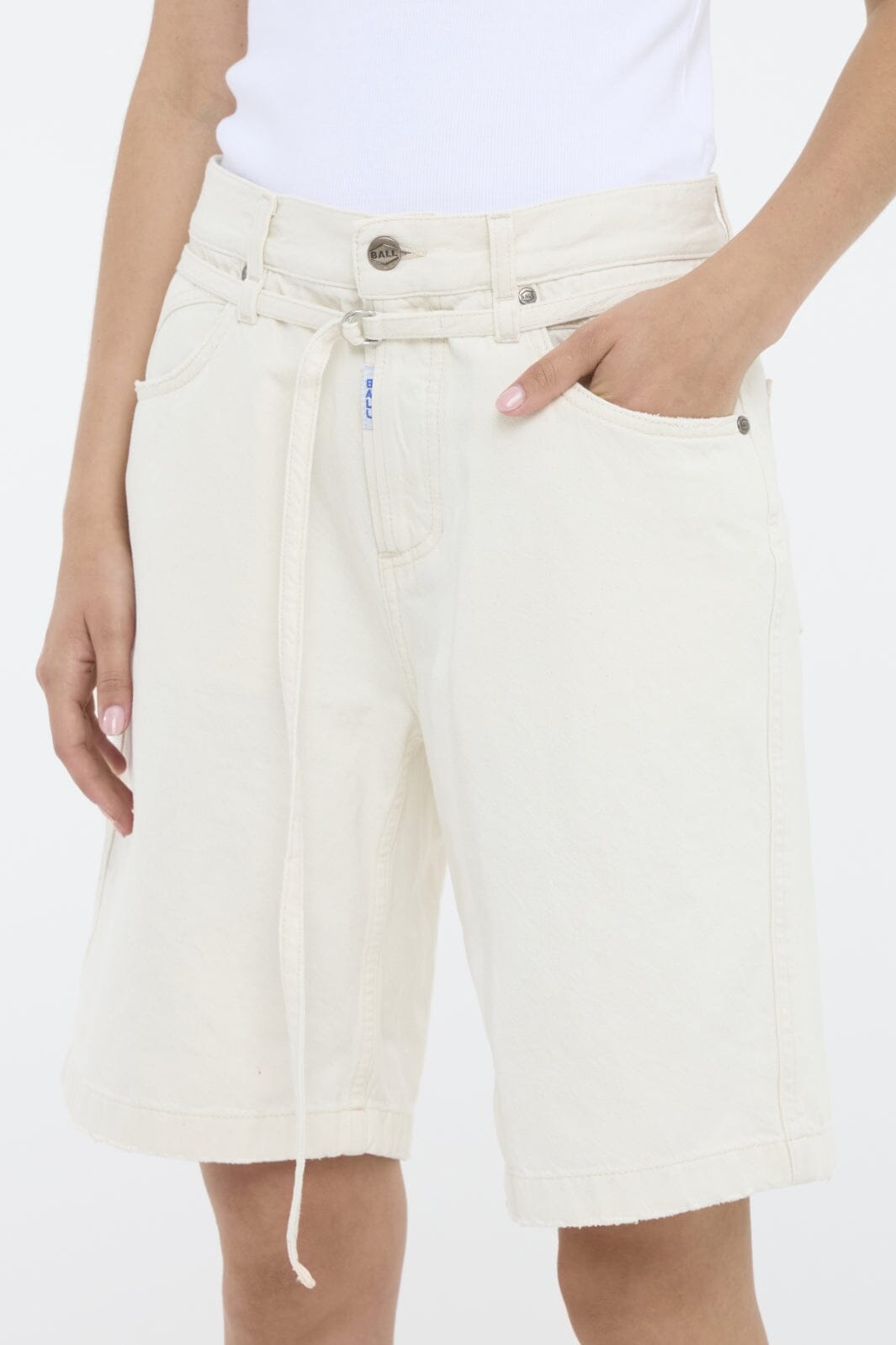 Ball - Lucia Bermuda Shorts 50405230 - 130905 Birch