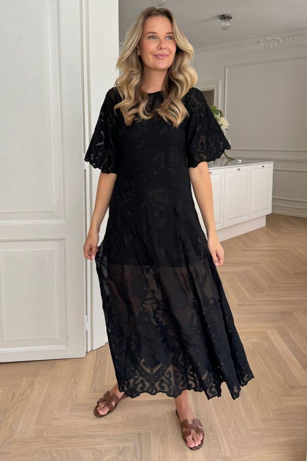 Forudbestilling - BYIC - Ellinoric Lace Long Dress - vb Vintage Black Kjoler