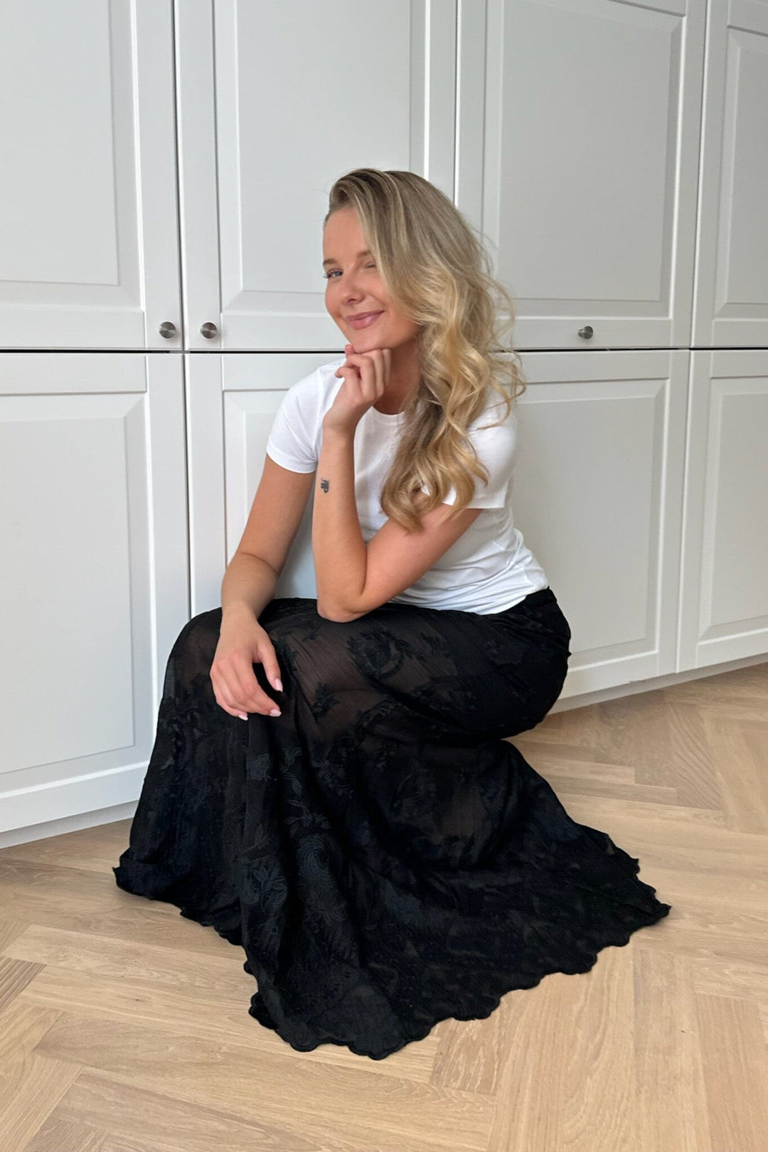 Forudbestilling - BYIC - Ellinoric Lace Maxi Skirt - vb Vintage Black Nederdele