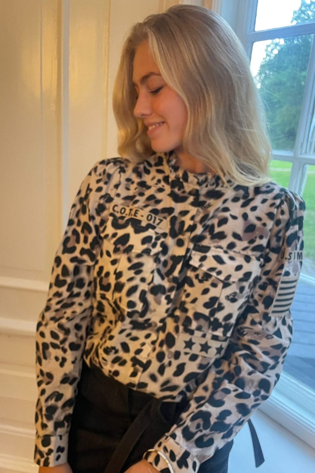 Forudbestilling - Continue - Milli Leo Patch Shirt - Leo Brown Skjorter