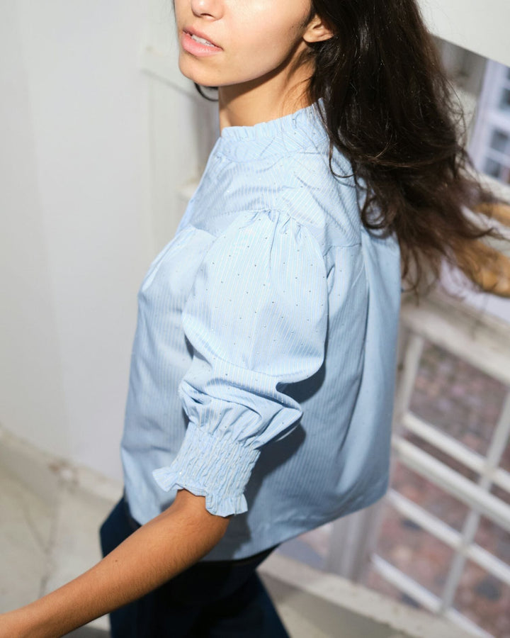 Forudbestilling - Neo Noir - Diana B Stripe Stone Blouse 164327 - 145 - Light Blue Bluser