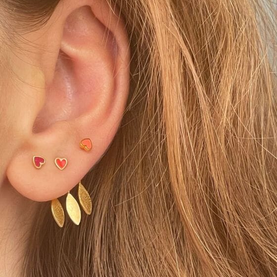 Forudbestilling - Stine A - Petit Love Heart Red Coral Enamel Gold - 1181-02-Red Coral Øreringe
