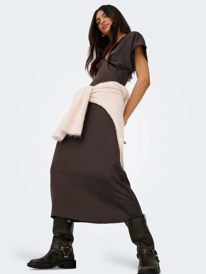 JDY - Jdyurba S/S Midi Satin Dress - 5021148 Chocolate Torte Kjoler