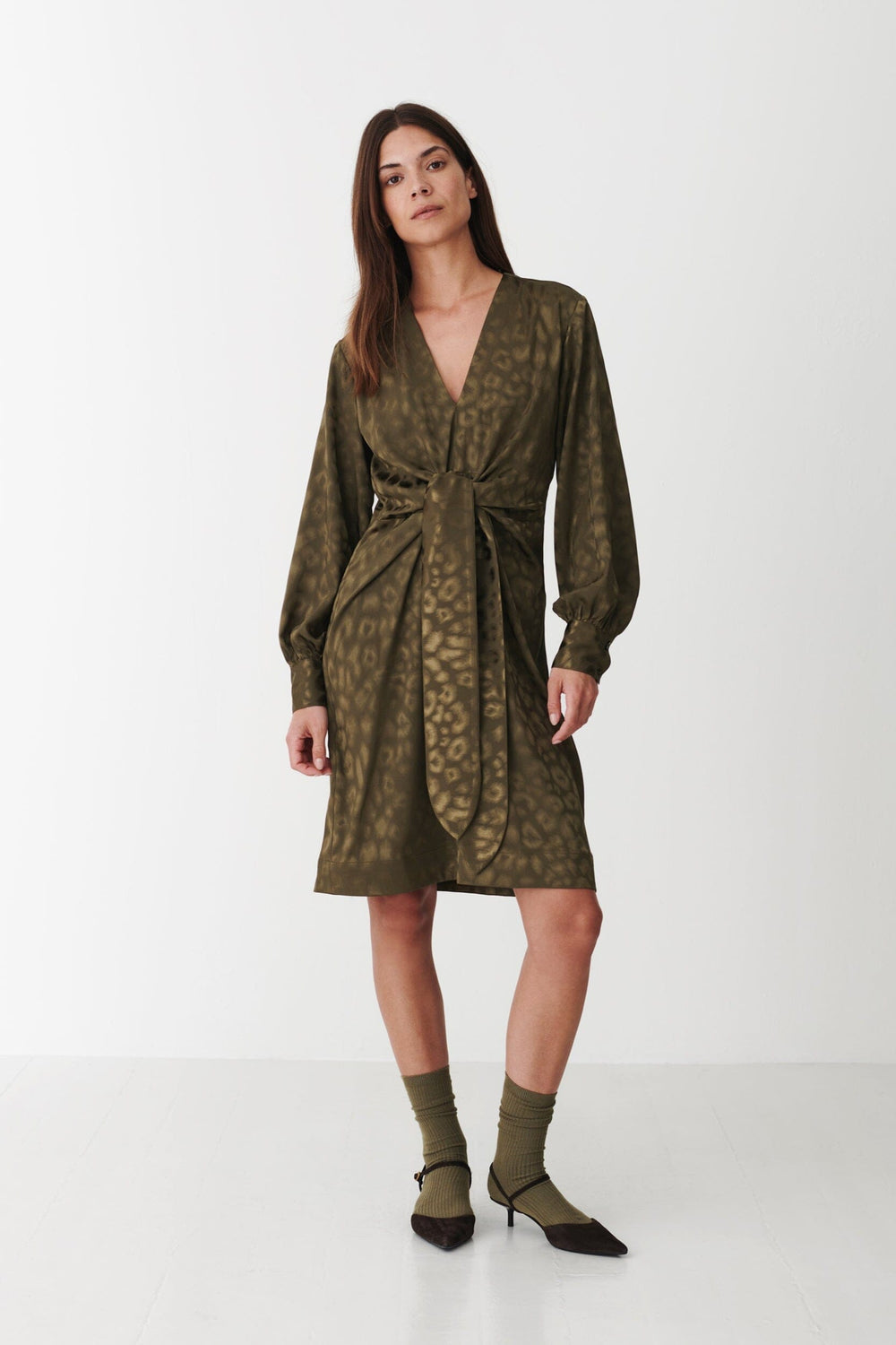 Karmamia - Blair Dress 2244 - Army Leo Jacquard Kjoler