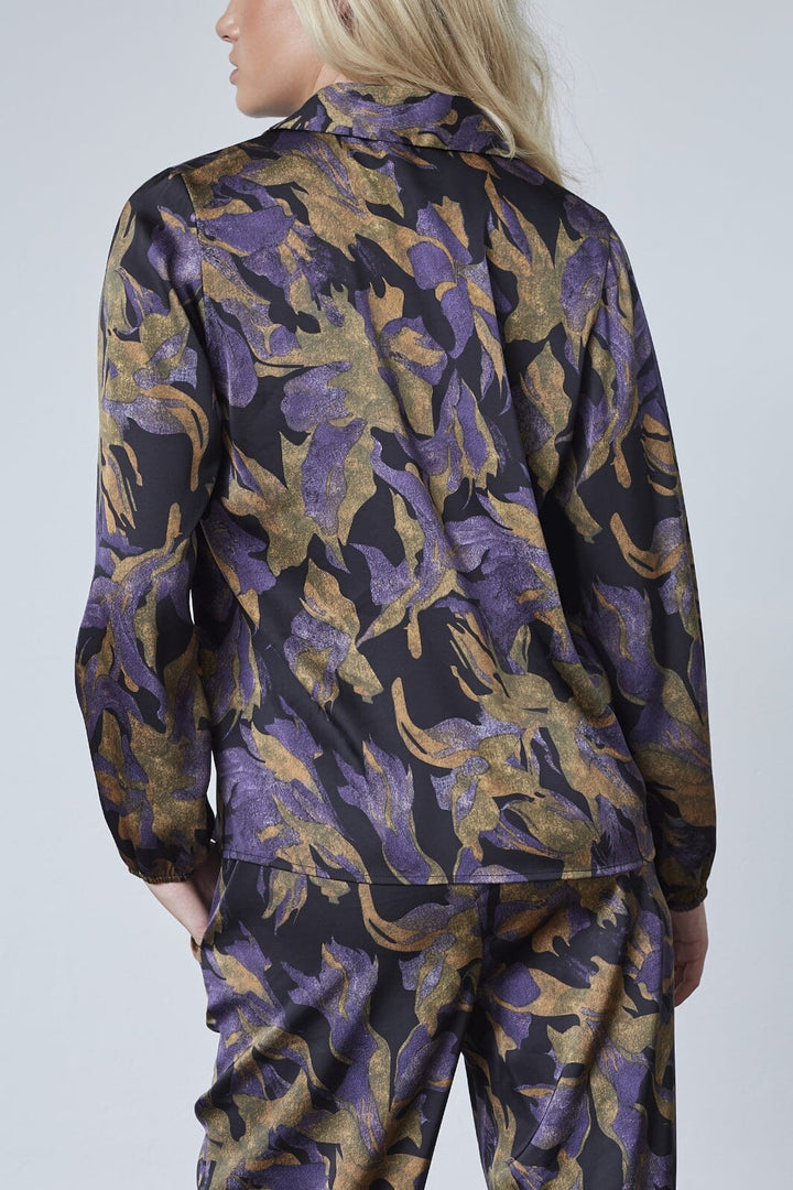 Love & Divine - Love1422 19200 - 003 - Black Flower