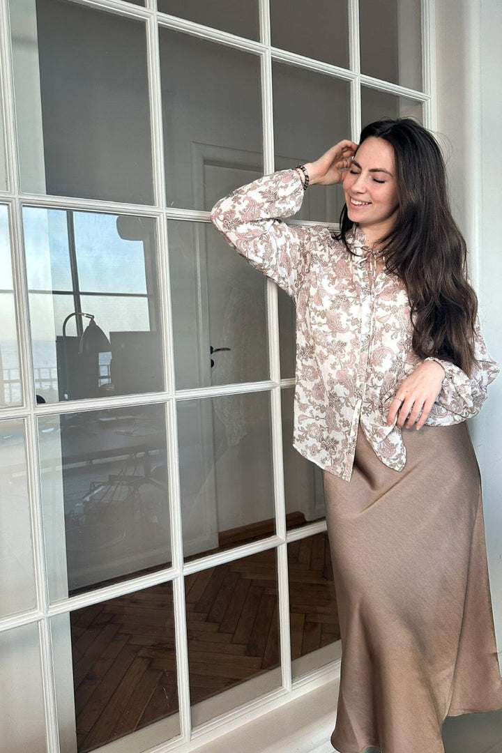 Neo Noir - Cobie Glitter Paisley Blouse - White