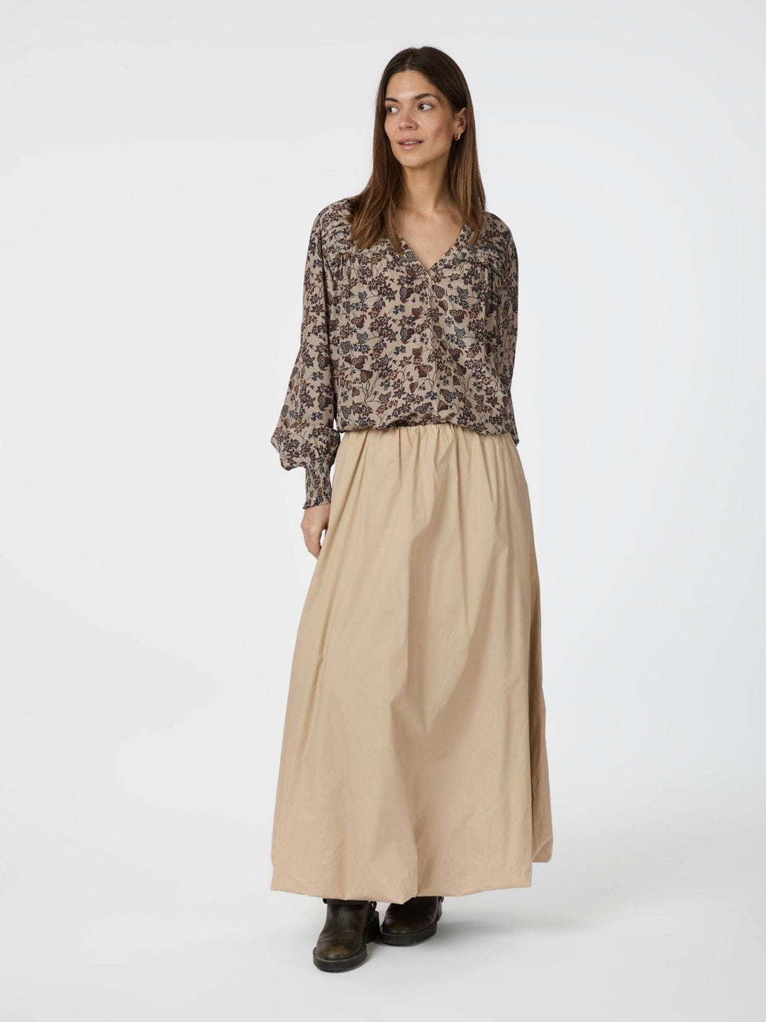 Neo Noir - Ober Long Balloon Skirt 163694 - 213 - Sand Nederdele