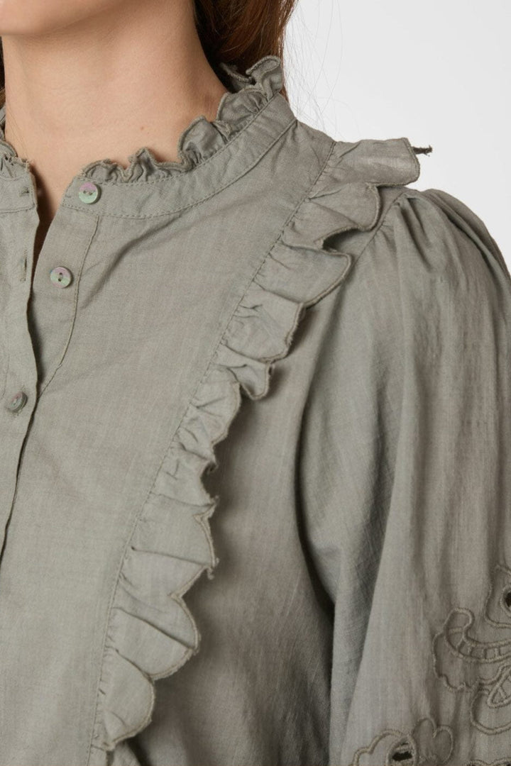 Neo Noir - Petrine Embroidery Blouse 161136 - 627 - Smoke Green