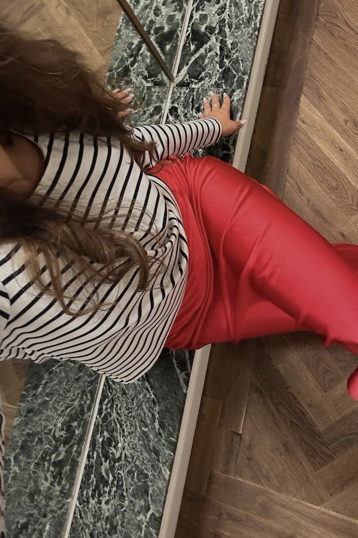 Neo Noir - Vicky Heavy Sateen Skirt - Red Nederdele