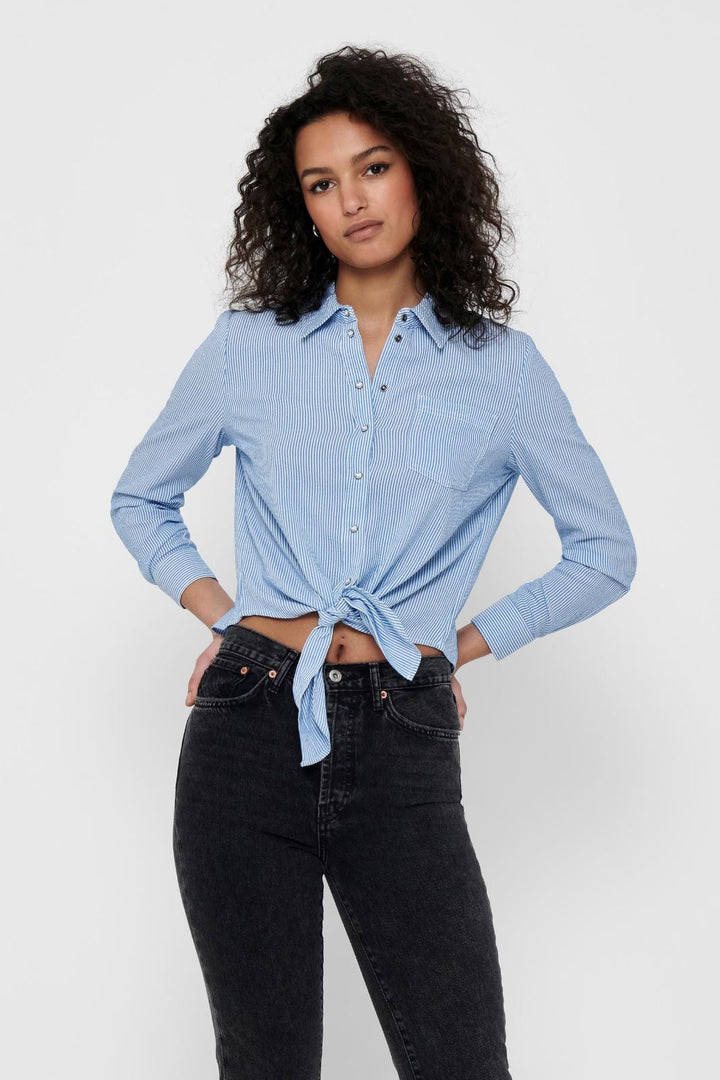 Only - Onllecey Ls Knot Shirt - 3269493 Cloud Dancer Medium Blue