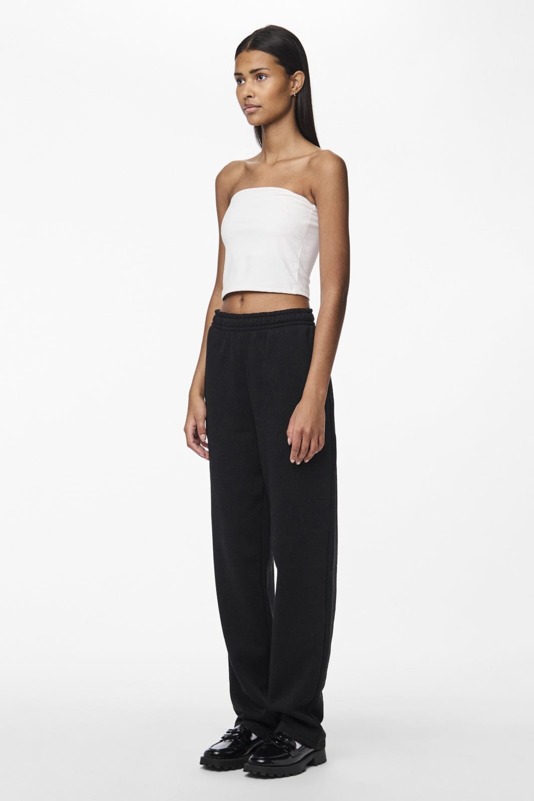 Pieces - Pcchilli Straight Sweat Pants - 4700385 Black