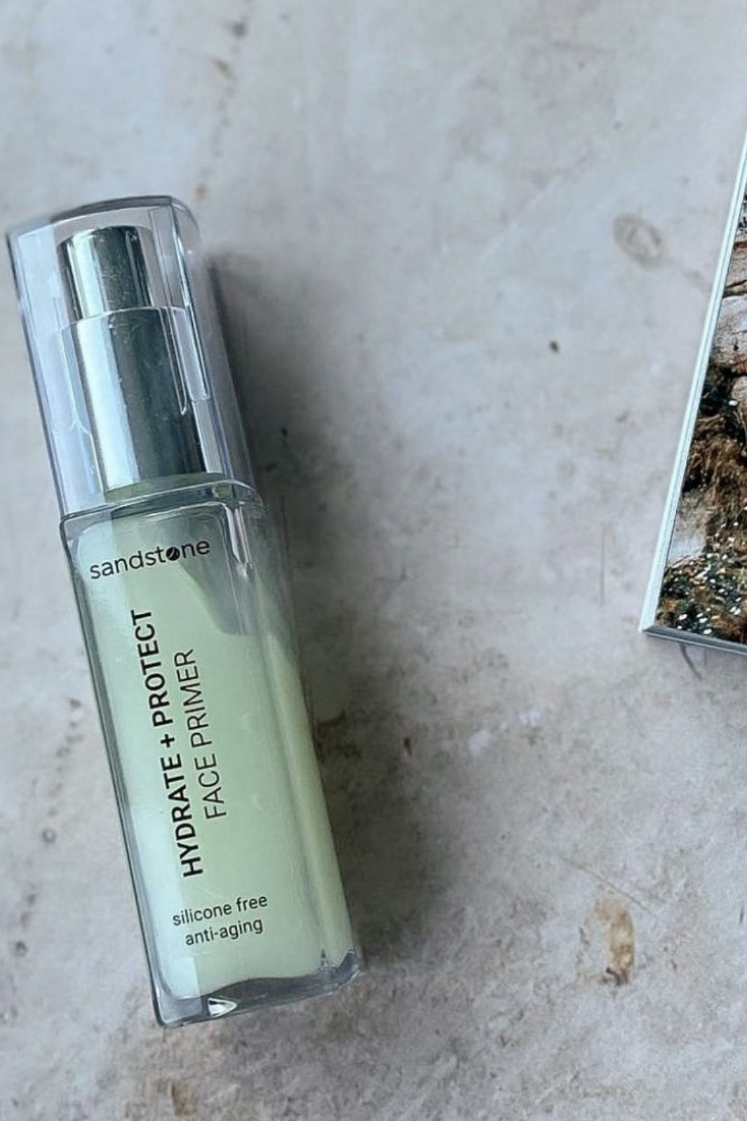 Sandstone - Hydrate + Protect Faceprimer Makeup