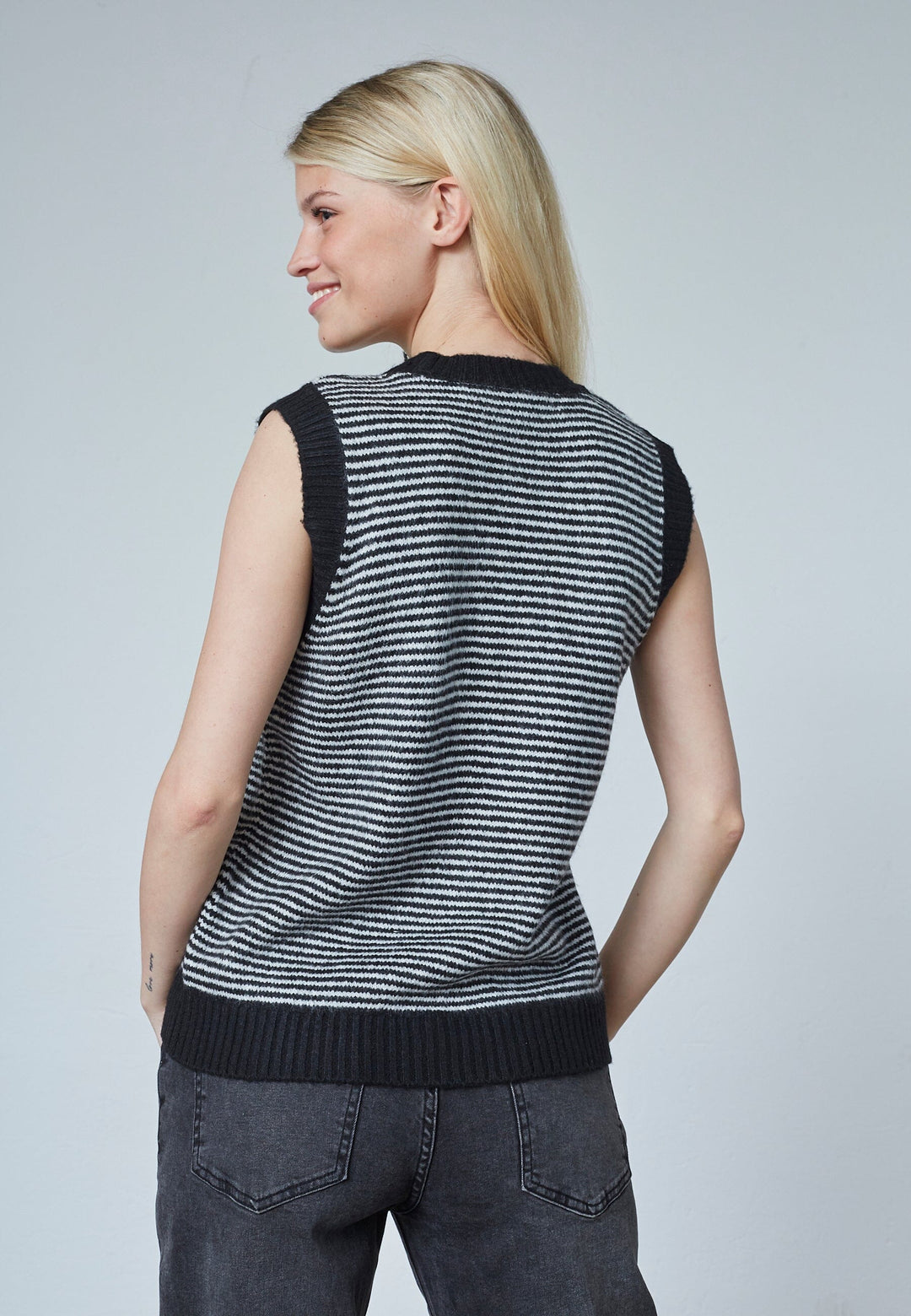 Sisters Point - Megi-Ve 19047 - 832 - Black/Cream Strikbluser