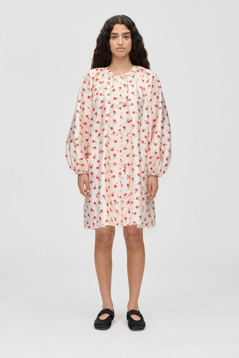 Stine Goya - 2067 Flat Textured Poly, Voluminous Bow Dresssg-ps26-d150-2067 - Ditzy Petunia Kjoler