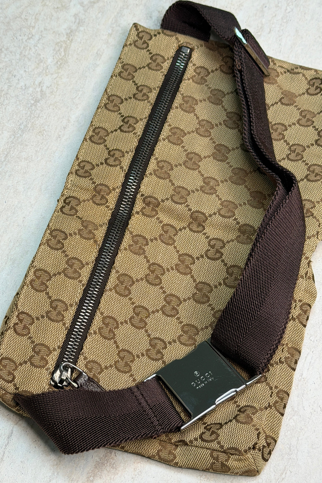 Preloved Vintageline x Molly&My - Vintage Gucci Bumbag 4 - Brown