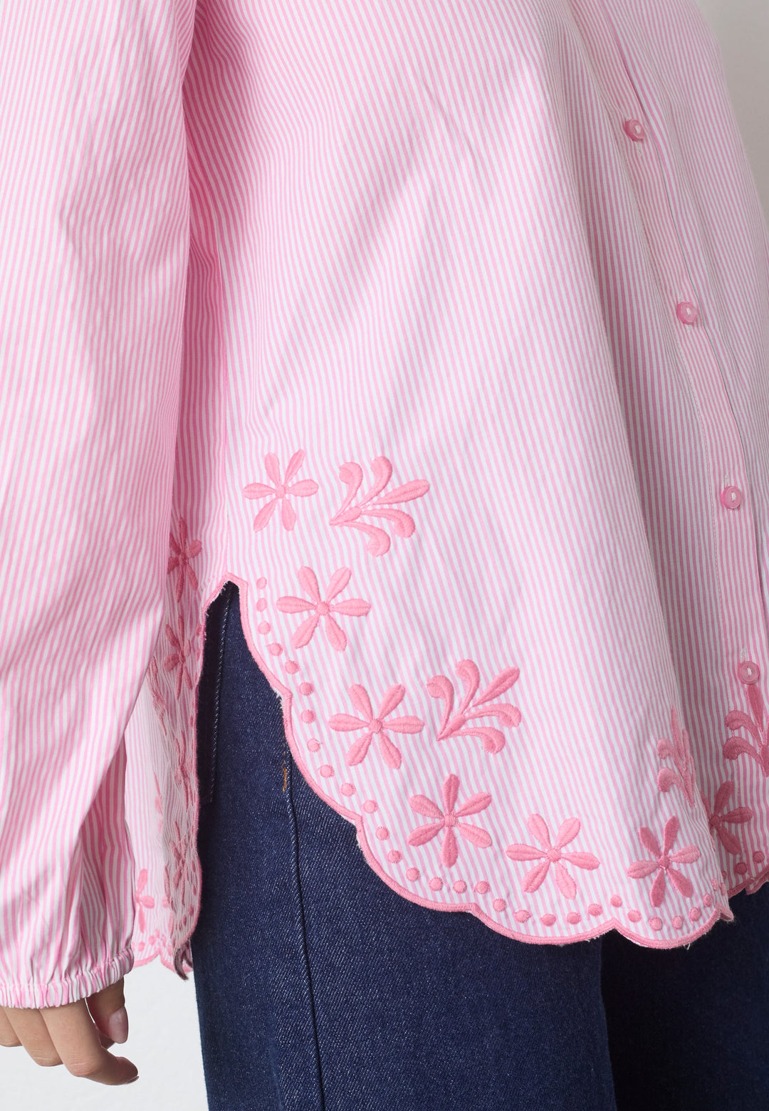 Sisters Point - Istea-Sh3 19279 - 580 - Bloom Stripe