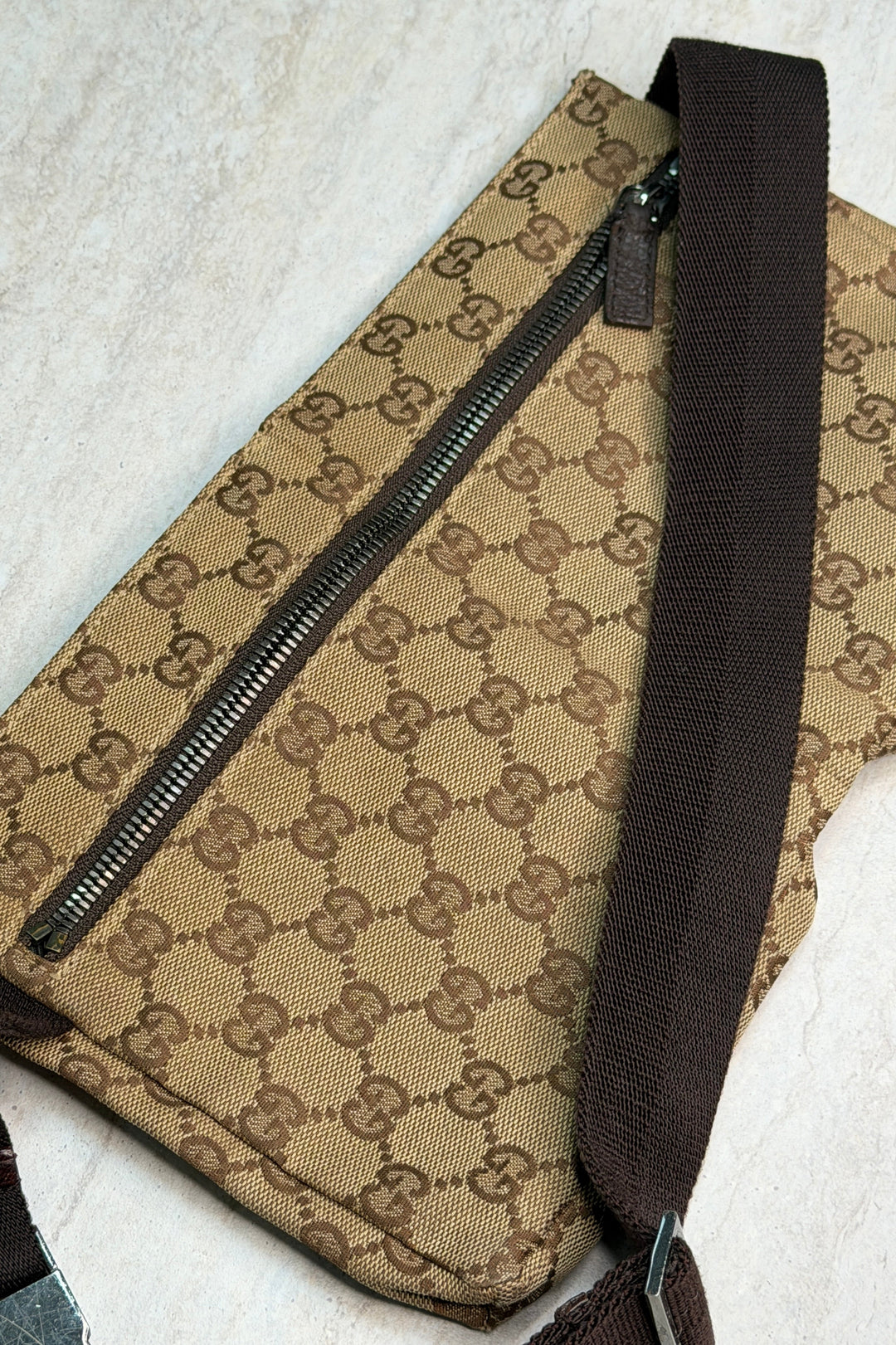 Preloved Vintageline x Molly&My - Vintage Gucci Bumbag 3 - Brown