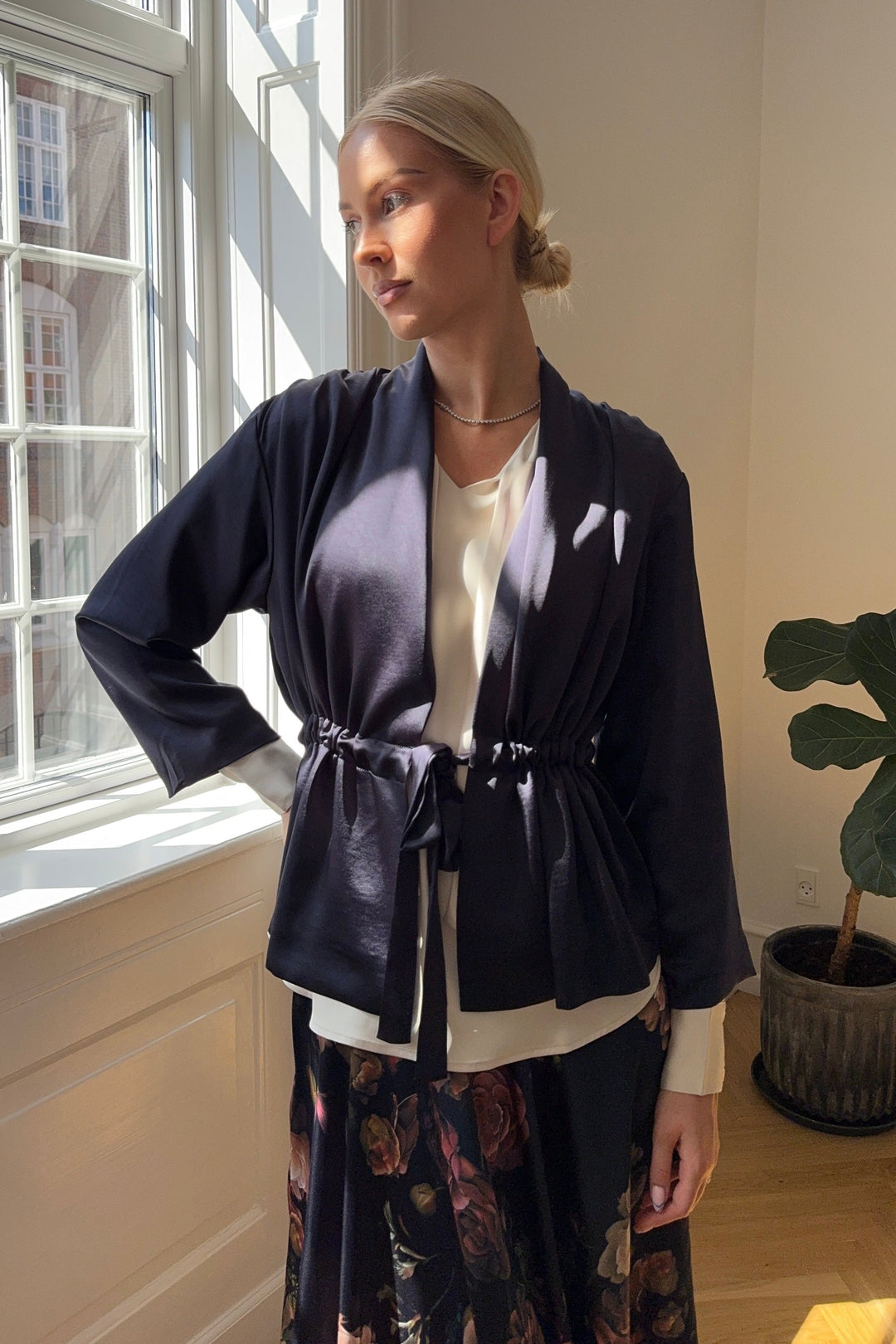 Karmamia - Taylor Jacket 2222 - Rich Navy