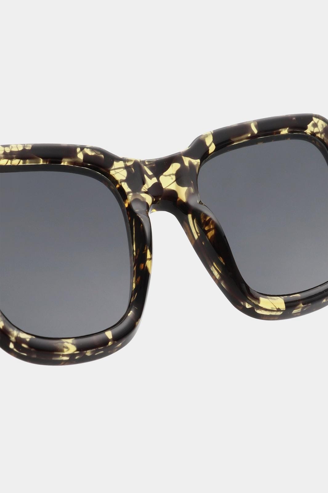 A. Kjærbede - Halo - Black / Yellow Tortoise