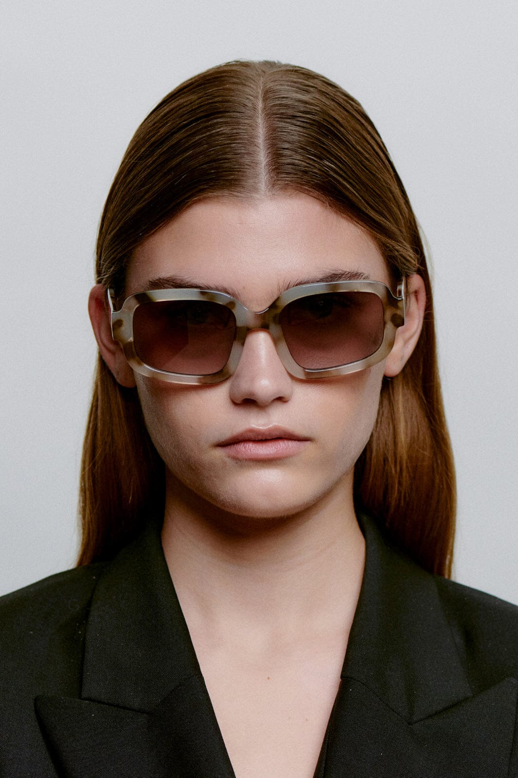 A. Kjærbede - Pluto KL2606 - Cookie Dough Solbriller 