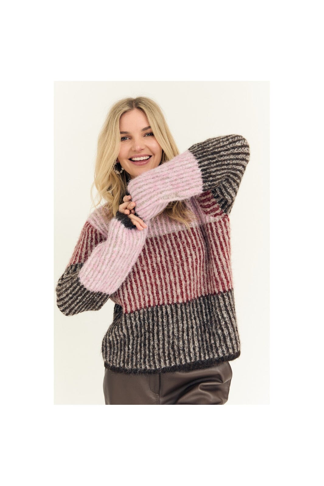A-View - Aliana Knit Pullover AV6096 - 255 - Rose/Red