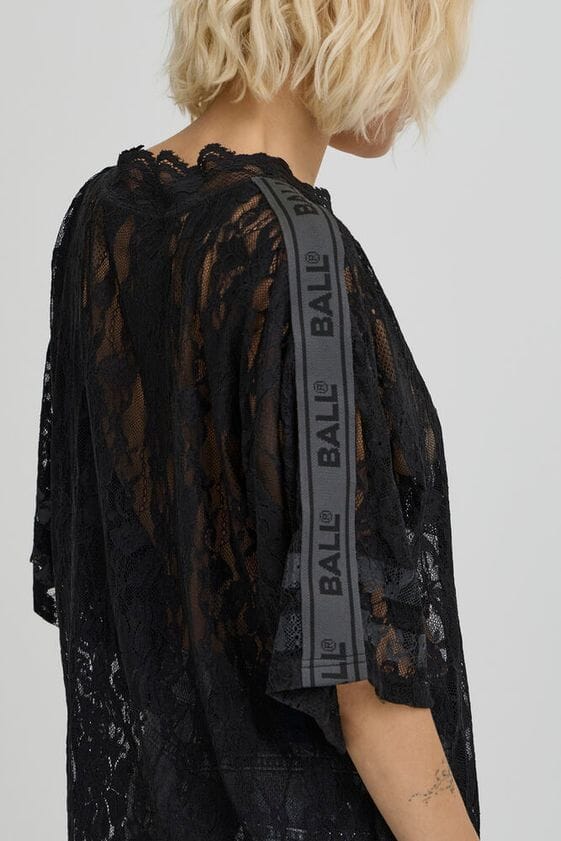 Ball - Bafine Lace Oz Tee 50408068 - 193911 - Black T-shirts 