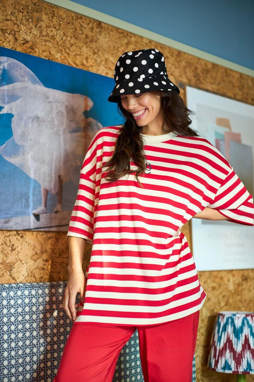 Black Colour - Bcmadelyn Big Tee 41119 - Shirts - Red T-shirts 