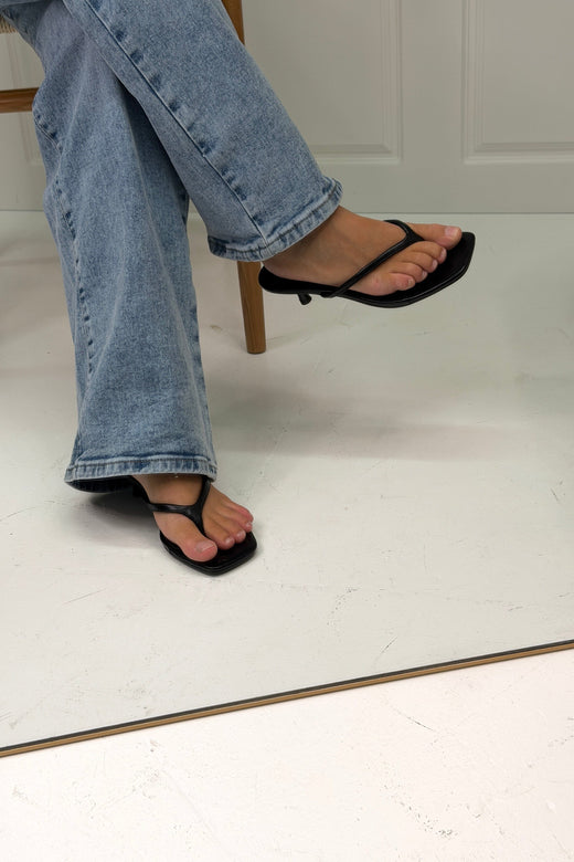 Bloom - Yarrow Stiletto - Black Stiletter 