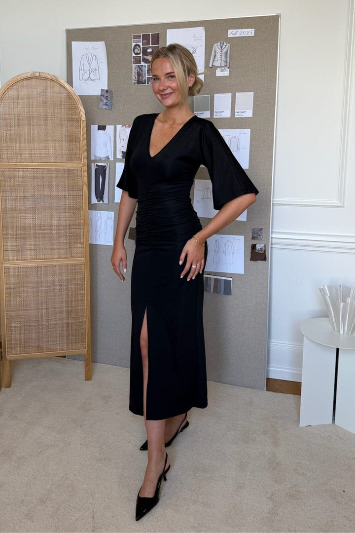 BYIC - Albertaic Dress A2548 - Black