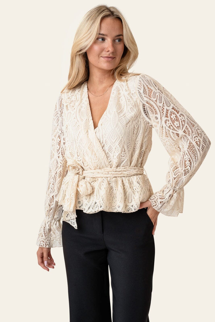 BYIC - Freyaic Shirt A2590 - Off White Lace