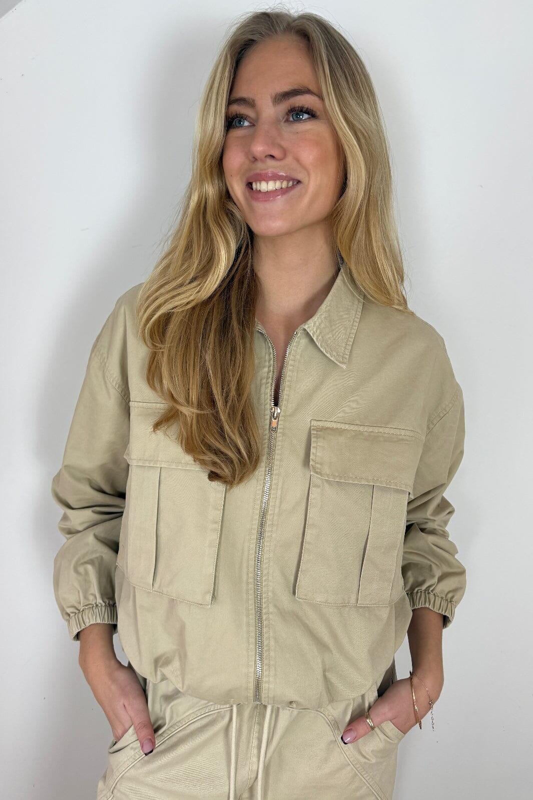 Continue - Carrie Bomber Army 15110 - Sand Jakker 