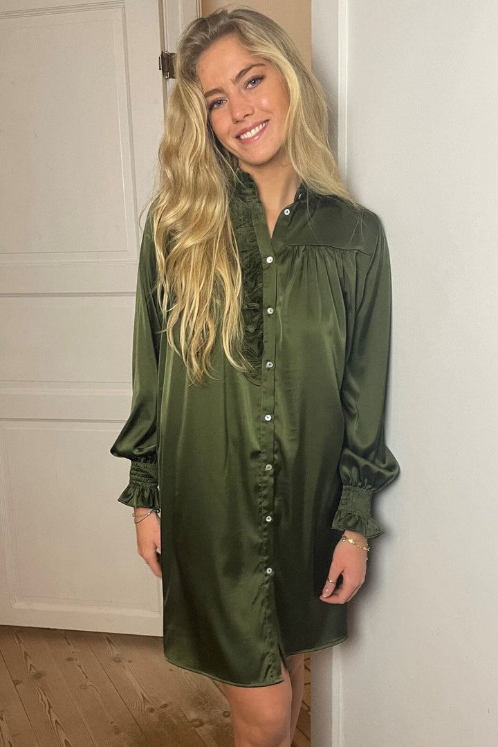 Continue - Malika Dress - Army