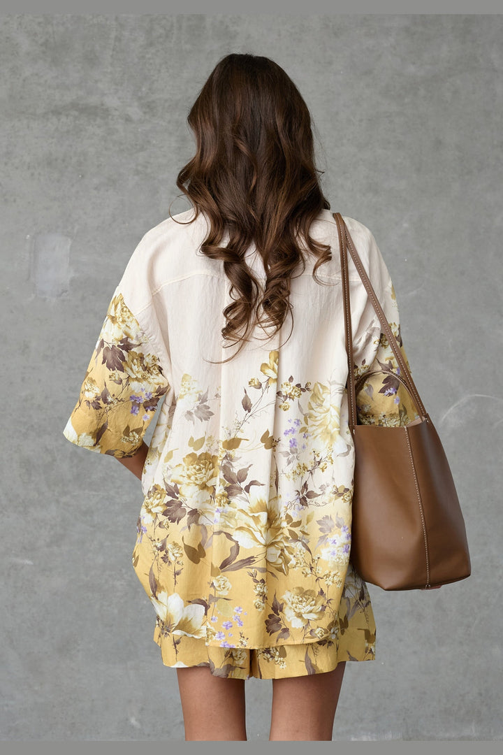 Love & Divine - Love971-16 19856 - 813 - Yellow/Brown Flower