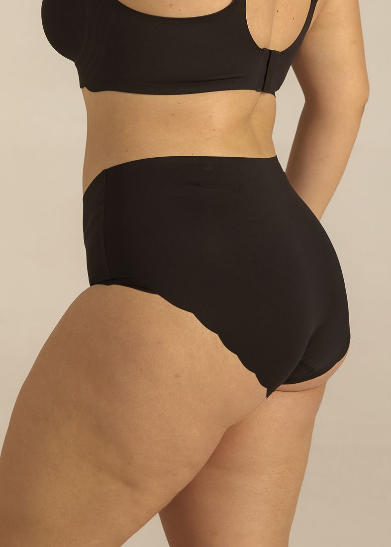 Femifemme - Invisible Highwaist Maxi Trusser - Sort Trusser 