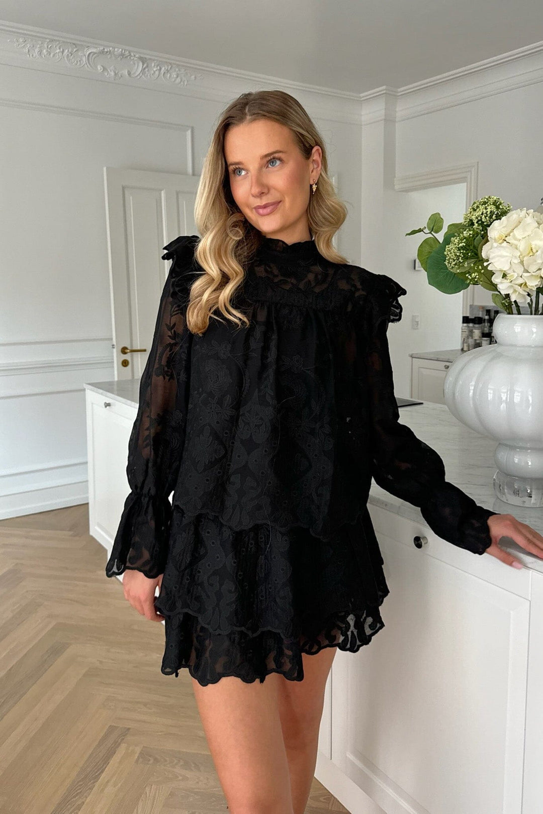 BYIC - Ellinoric Lace Mini Skirt - vb Vintage Black