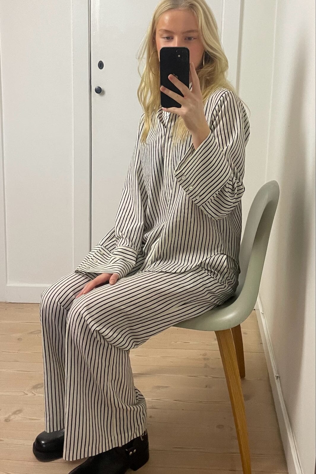 Continue - Selma Stripe - Offwhite With Black Stripe