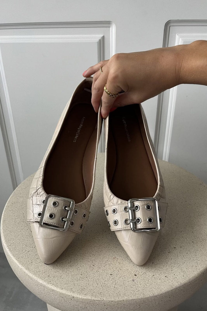 Copenhagen Shoes - The Reason Why - 2061 Creame Crc.