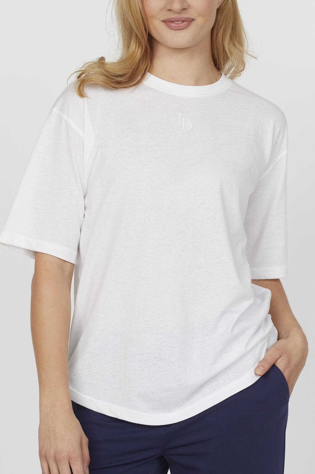 Love & Divine - Love1229 18051 - 100 White