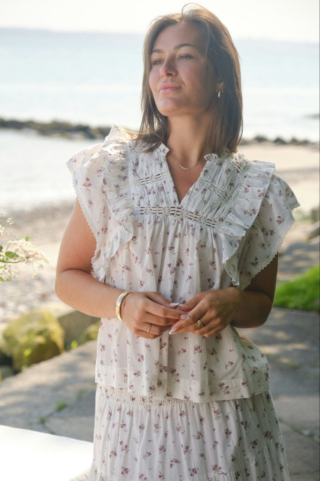 Forudbestilling - Neo Noir - Jayla Small Blossom Top 165648 - 122 - Creme Toppe 