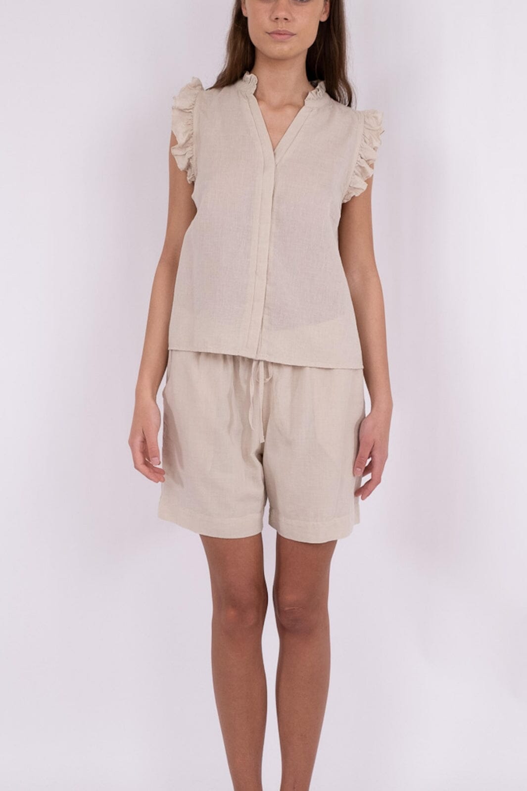 Neo Noir - Shea Linen Shorts - Sand
