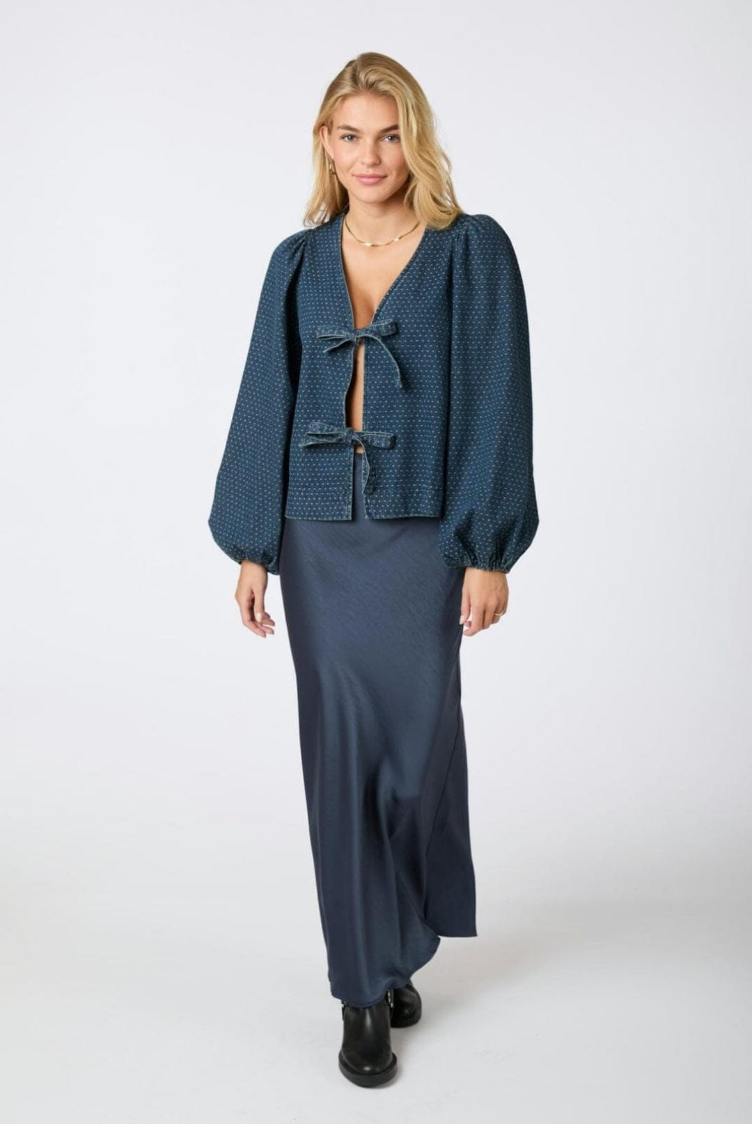 Neo Noir - Silvi Overdyed Dot Blouse - Ash Blue