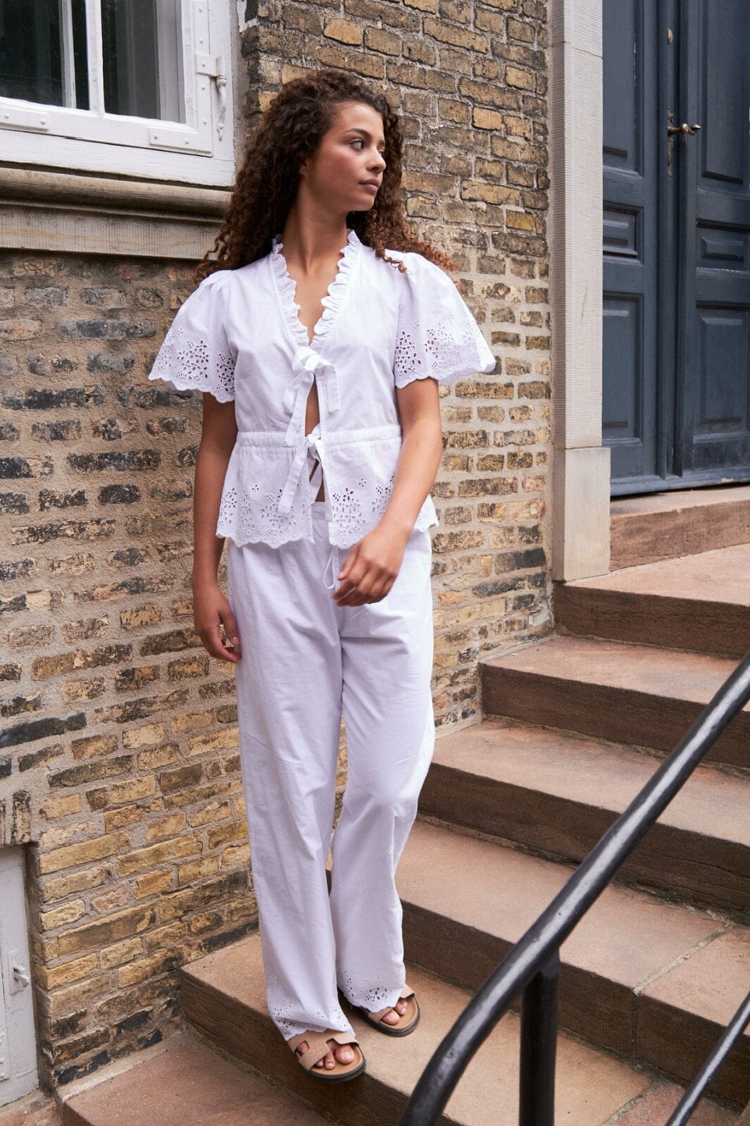 Neo Noir - William Embroidery Pants - White