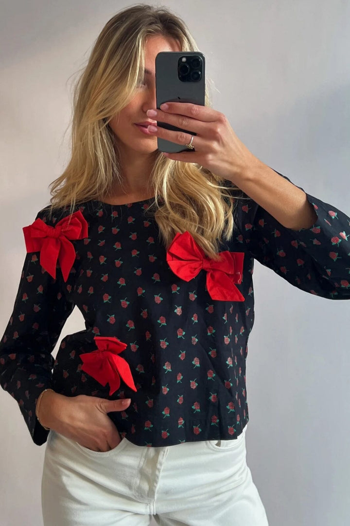 Sissel Edelbo - Frederikke Top SE 1166-1 - Black W. Red Roses
