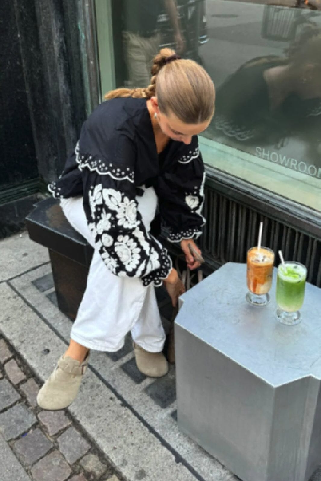 Sissel Edelbo - Martha Top SE 972.2 - Black W. White Swan