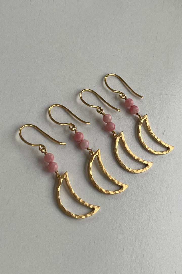 Stine A - Bella Moon Earring With Coral - 1342-02-S