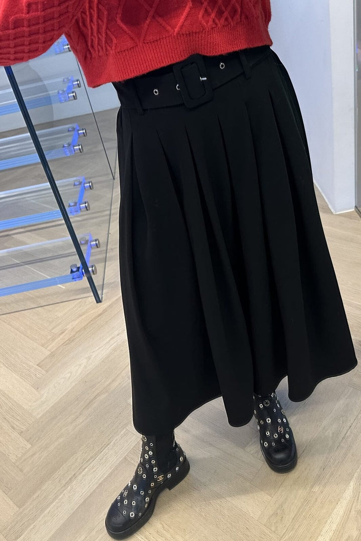 Valentin Studio - Pleated Skirt - Black