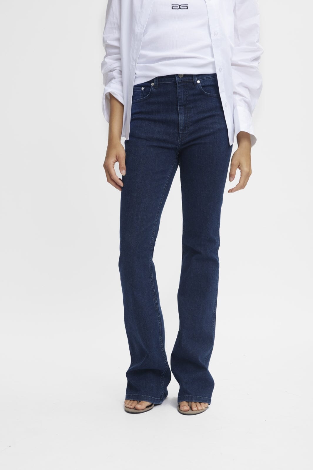 Gestuz - Rivygz Flared Jeans - 104610 Dark Blue Washed