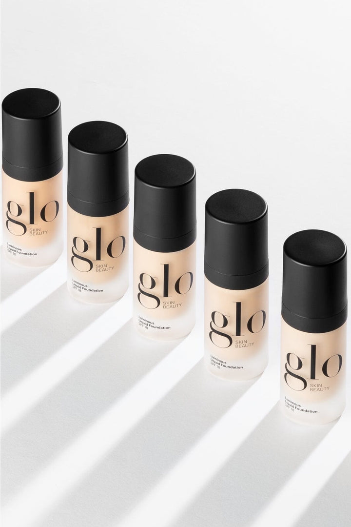 Glo Skin Beauty - Glo Luminous Liquid Foundation SPF 18 - Porcelain, 30 ml